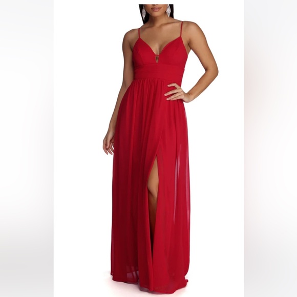 Red Banded Waist Chiffon Gown (size 3) - Picture 5 of 5